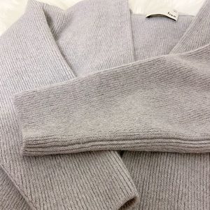 Aritzia Wilfred Free Gray Knit Cardigan